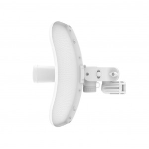 UBN CPE DIRECCIONAL 5GHz 1GE 23dBi 25 dBm 450 + Mbps LBE-5AC-GEN2